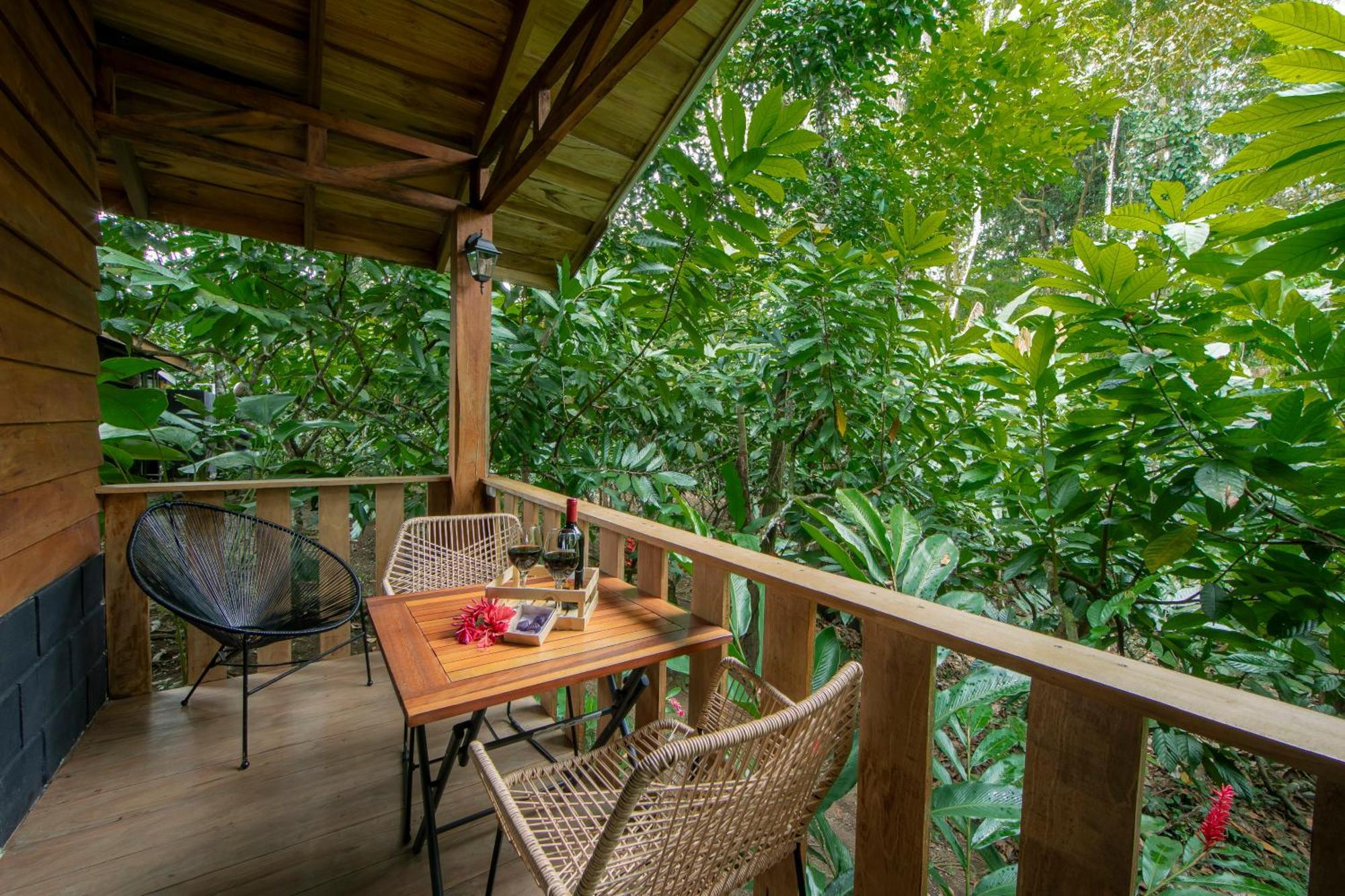 Eden Organic Farm & Bungalows La Fortuna الغرفة الصورة